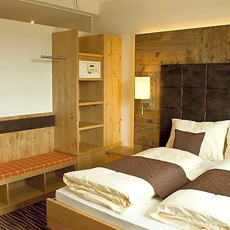 Hotel Alpenflair 3*